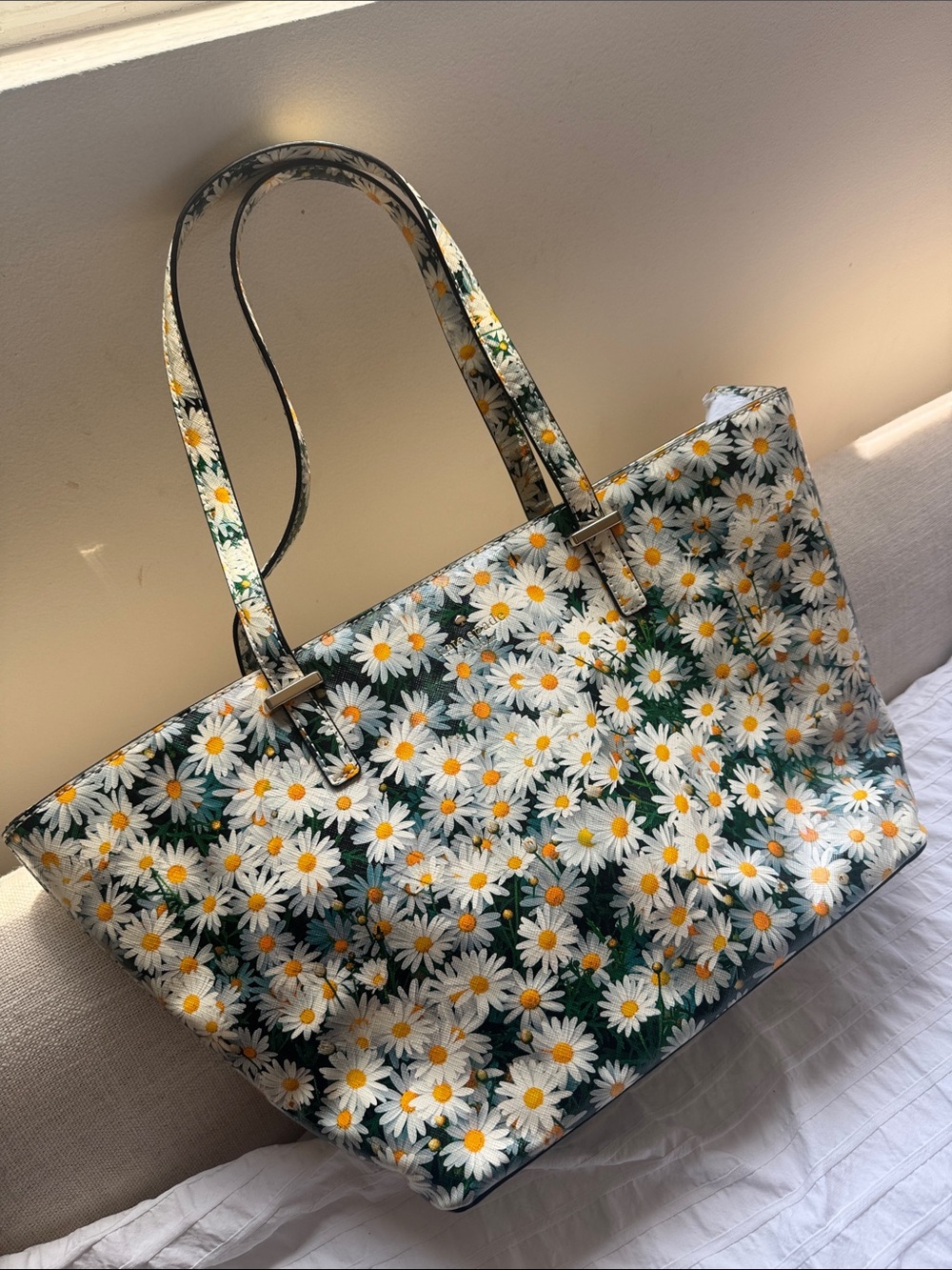 KATE SPADE CEDART STREET DAISY HARMONY TOTE
